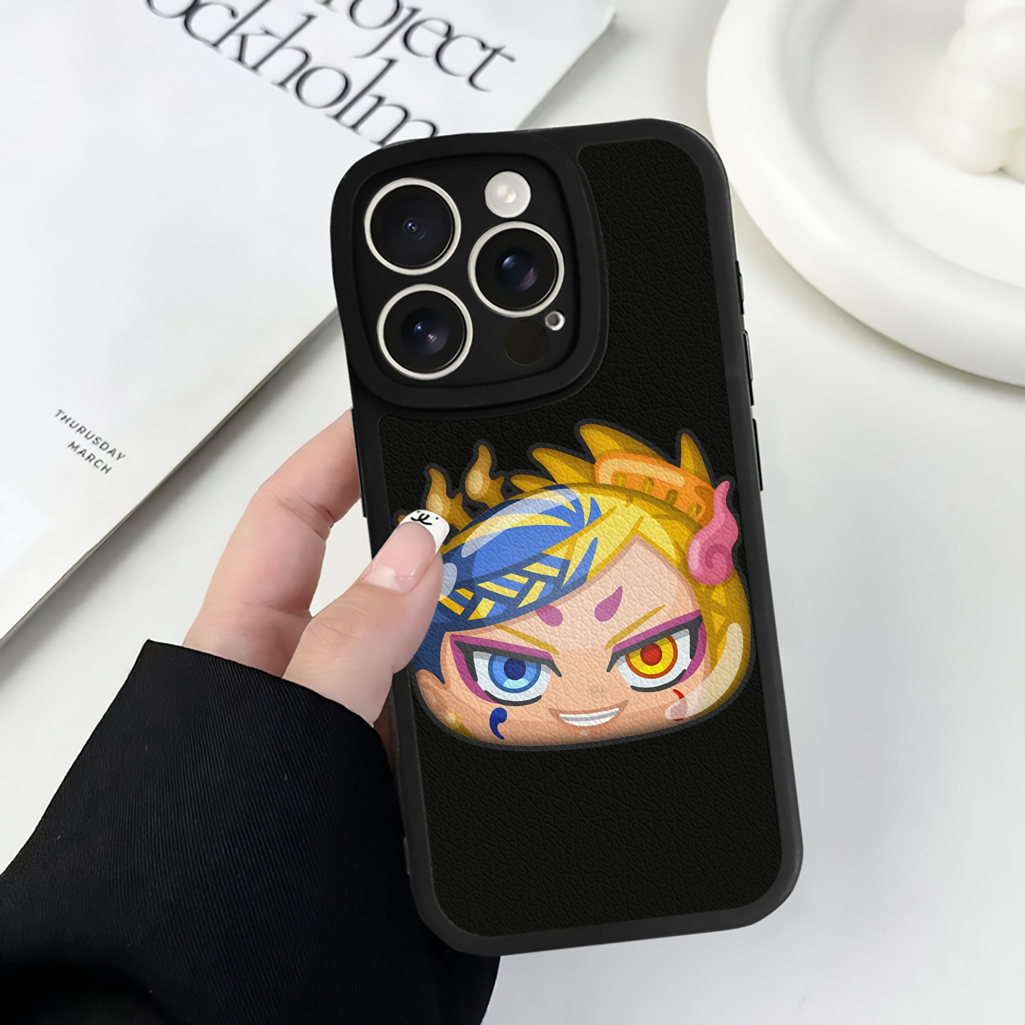 （画像用） 妖怪ウォッチ Yo-kai Watch 【iPhone 16シリーズ対応】シリコンスマホケース（レザー調） 材質：シリコン